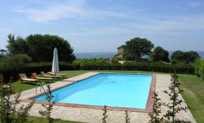 Photo of a wonderful swimming pool in a lux property | property for sale