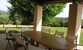 Photo of a beautiful porch in italian countries | italyrealproperty.com