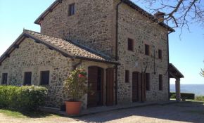 Photo of wonderful stone farmhouse to buy in Orvieto